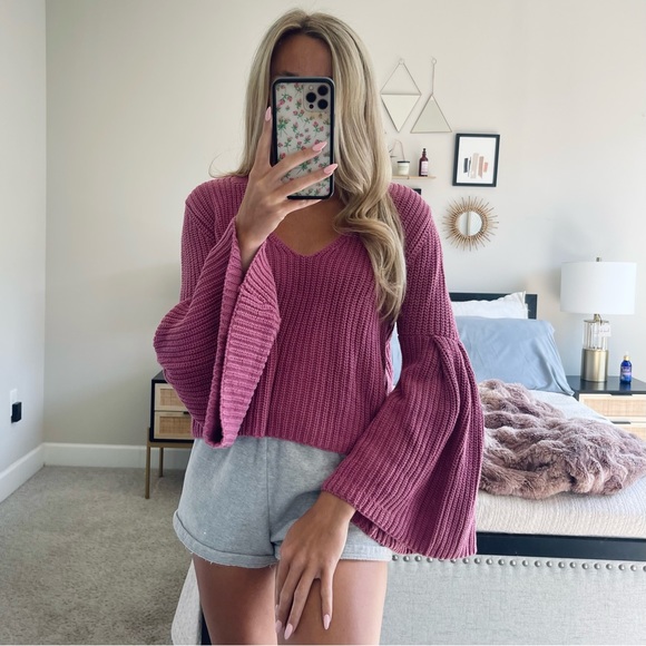 Free People Pink Flowy Sleeve Sweater - Picture 1 of 6